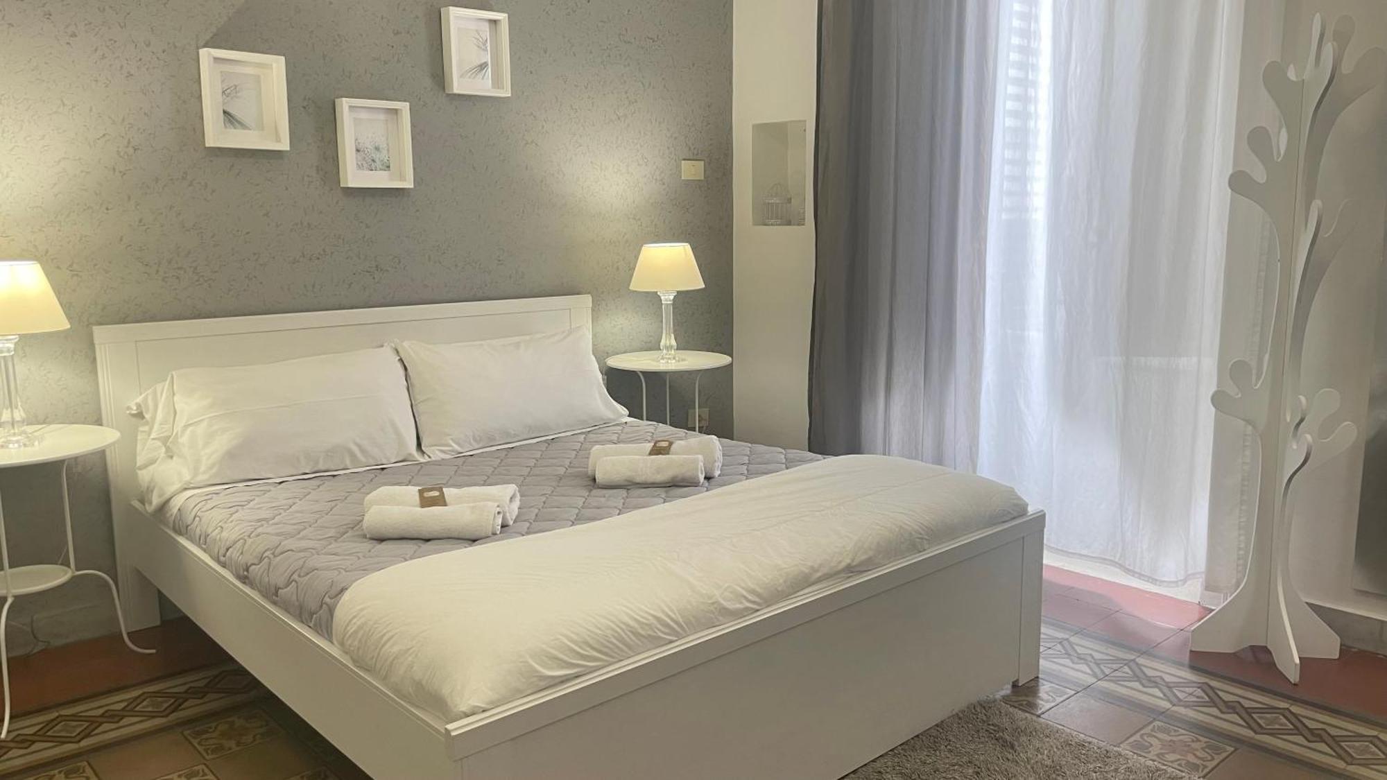 Bb Essenze Bed and Breakfast Palermo Exteriör bild