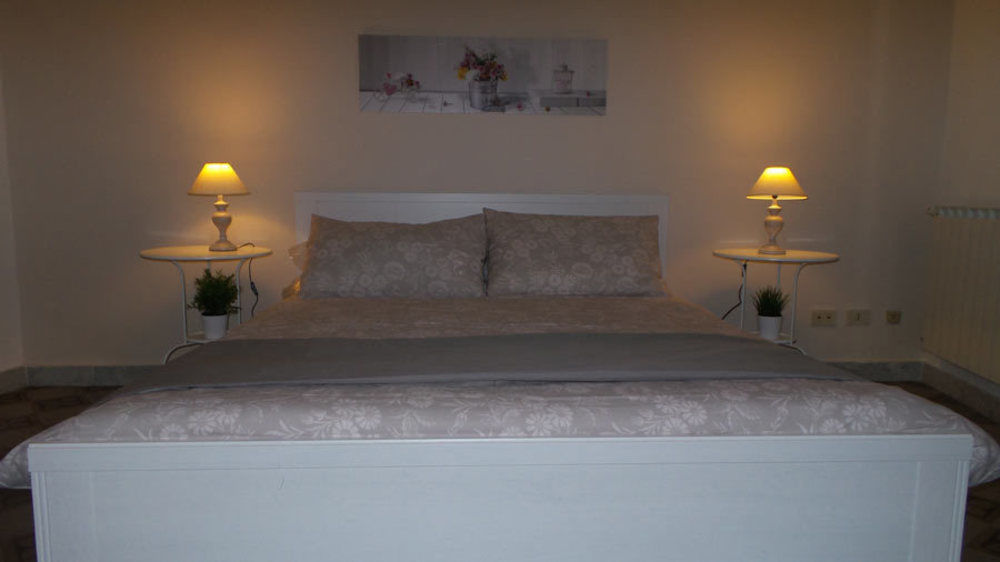 Bb Essenze Bed and Breakfast Palermo Exteriör bild