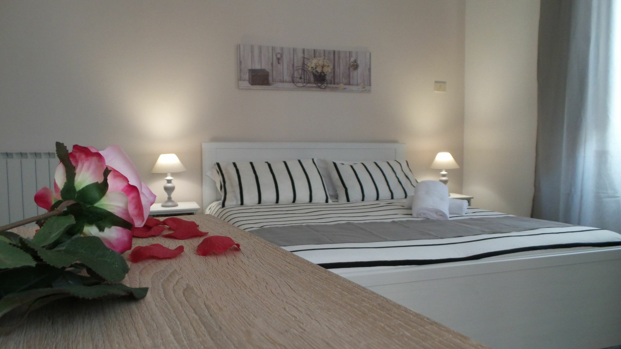 Bb Essenze Bed and Breakfast Palermo Exteriör bild